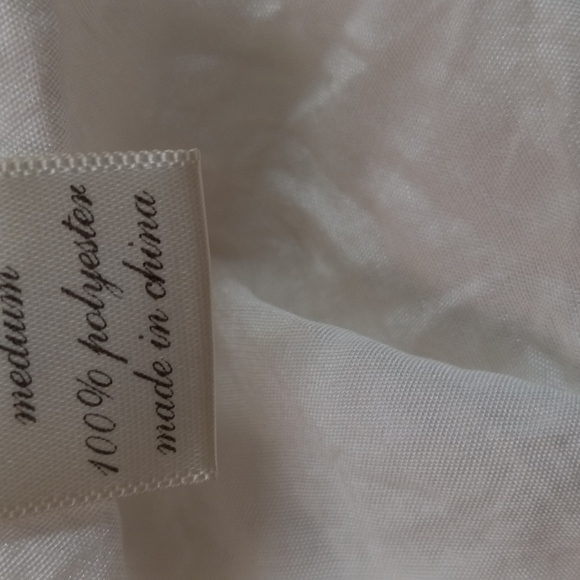 Cream lace lined dress - Picture 9 of 10